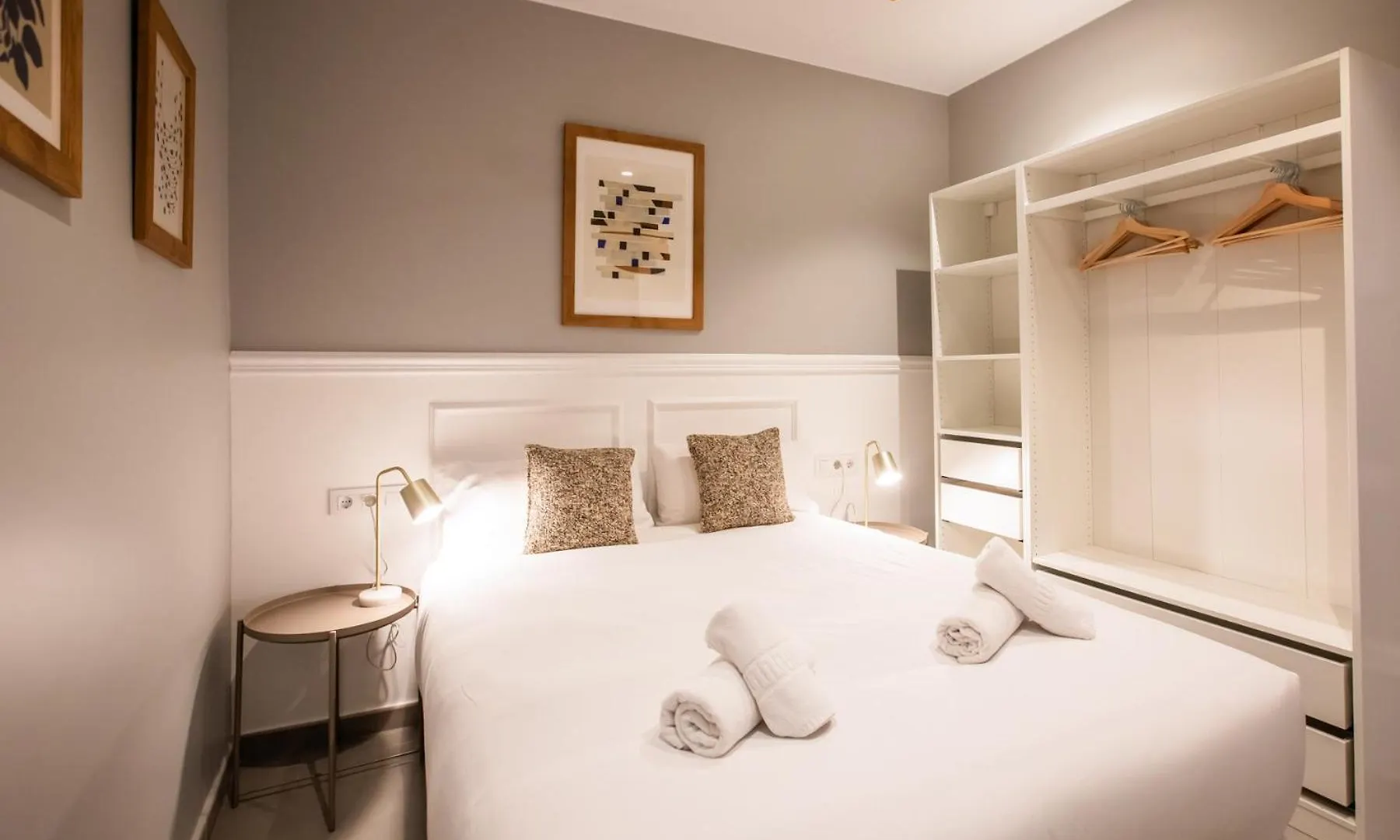 21Mal1089-Magnific Apartment Near Sagrada Familia Barcelona