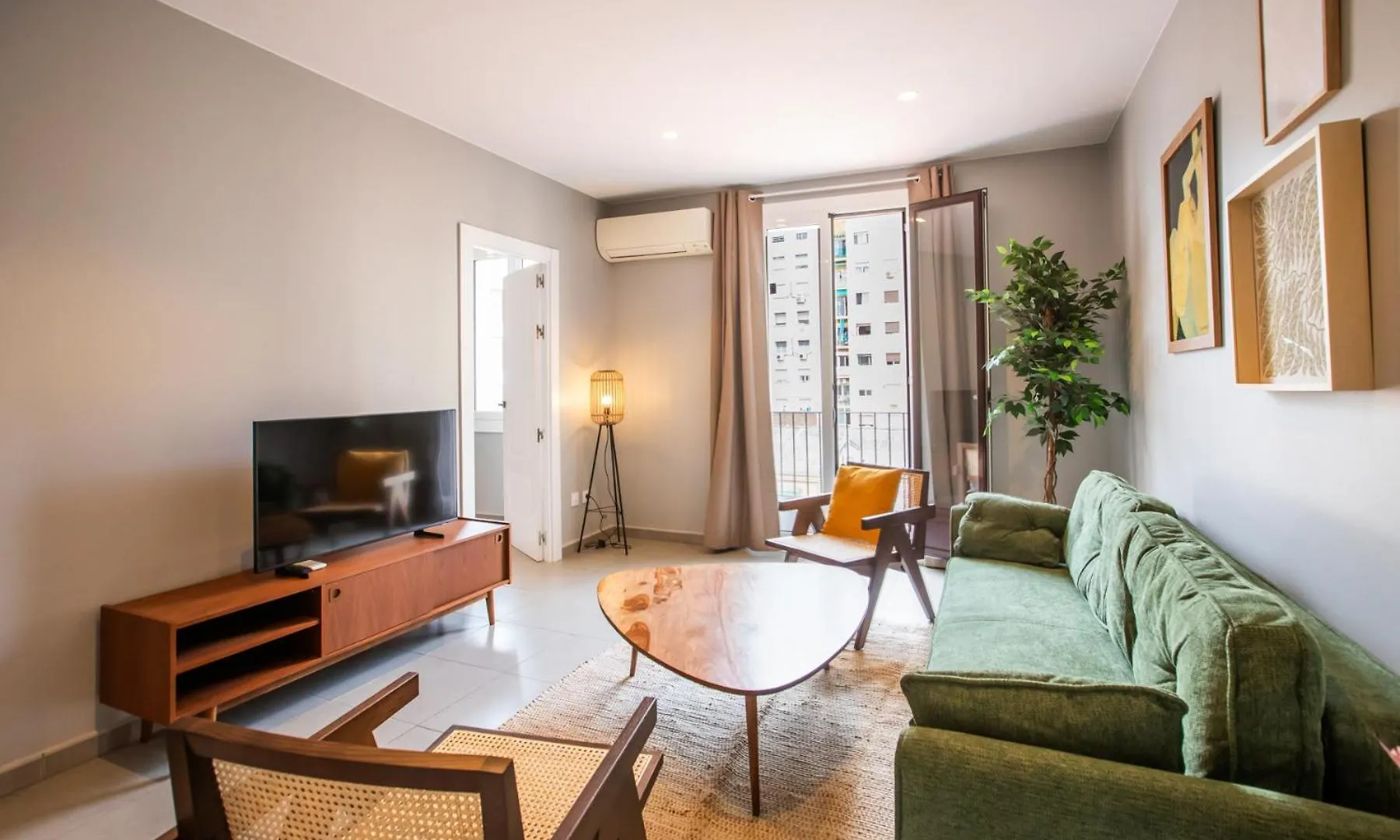 21Mal1089-Magnific Apartment Near Sagrada Familia Barcelona